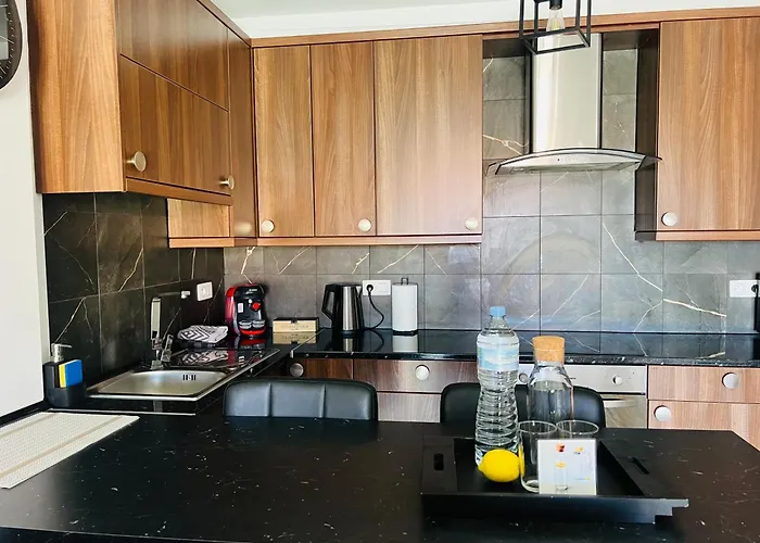 Paulmarie Apartment In Colina Blanca